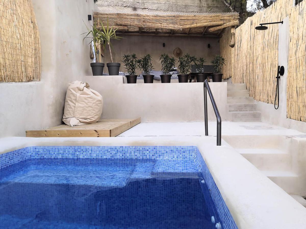 Center With Pool 4*