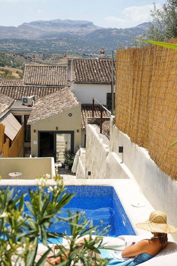 Center With Pool 4* Ronda